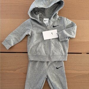 BNWT Nike Gray Baby Tracksuit